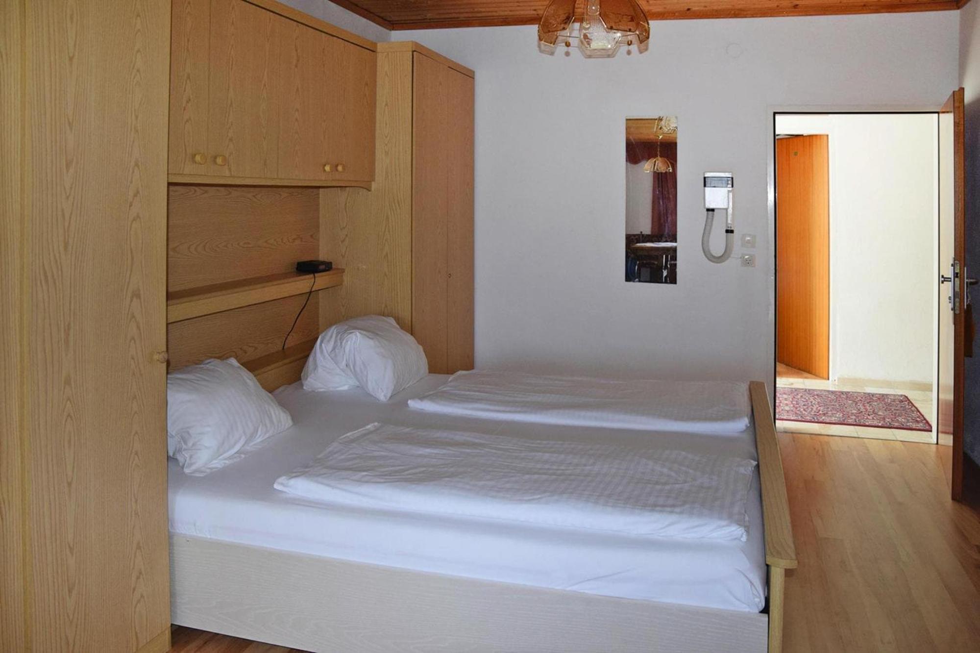 Apartment In Podersdorf Am See With A Bicycle Storage Esterno foto