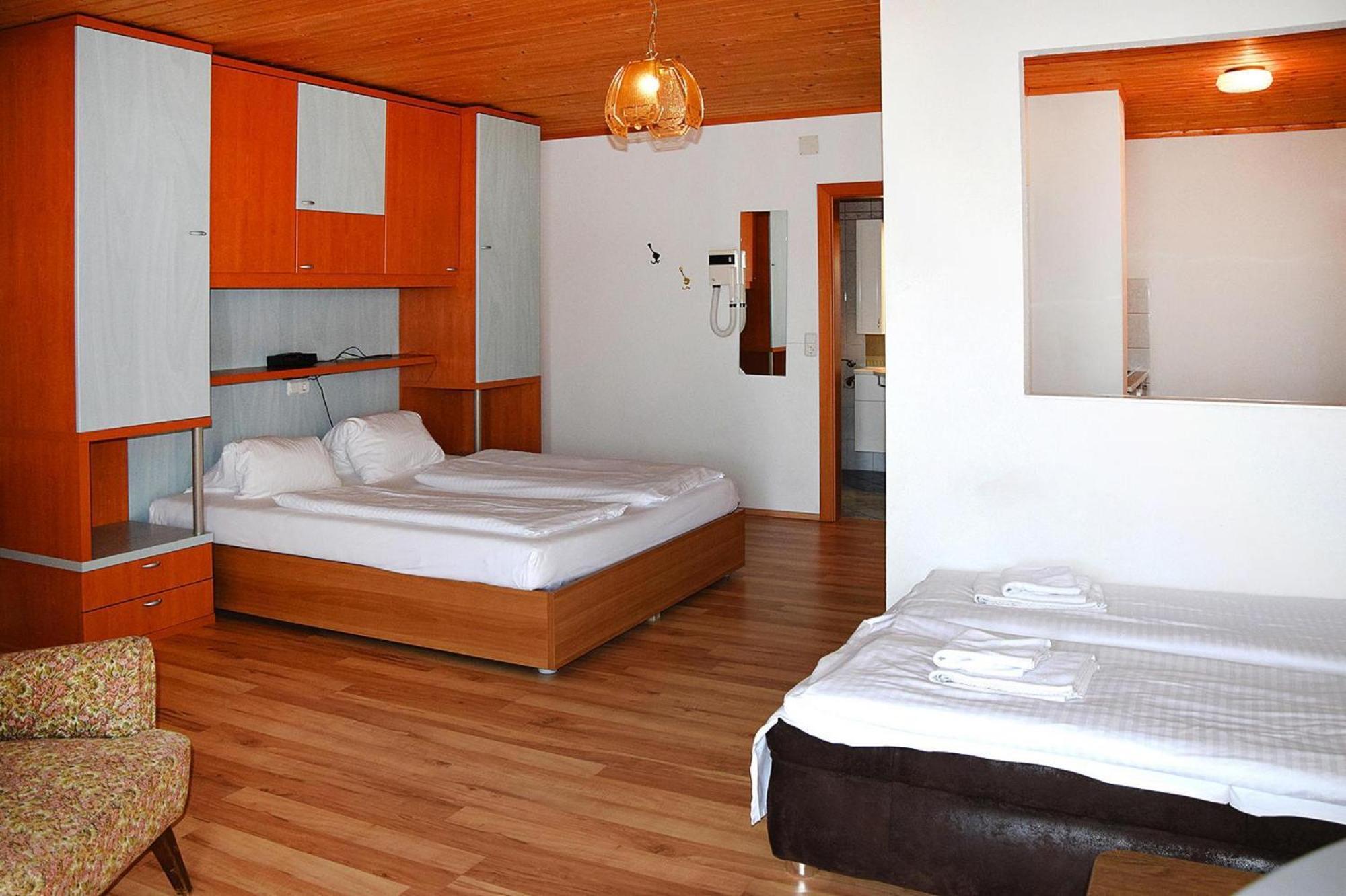Apartment In Podersdorf Am See With A Bicycle Storage Esterno foto