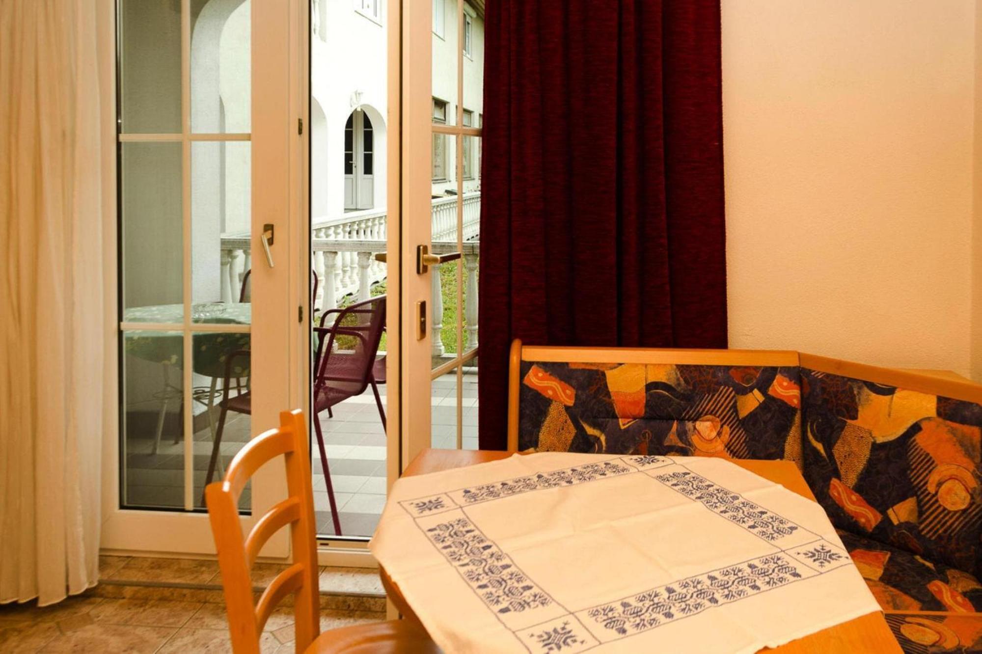 Apartment In Podersdorf Am See With A Bicycle Storage Esterno foto
